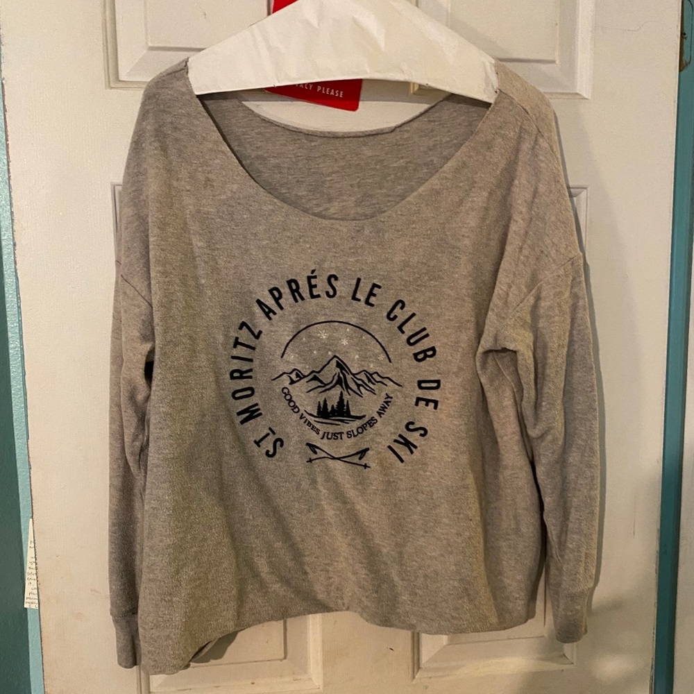 pullover sweater